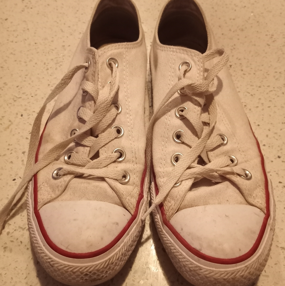 White Converse low tops